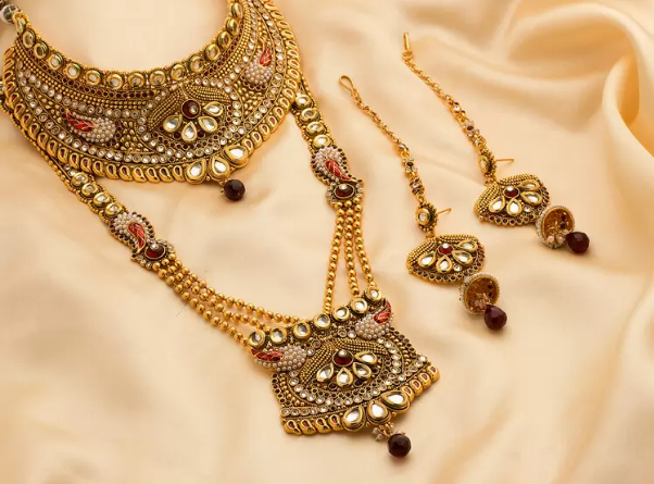 Fashion Jewelry: Charm Of This Amazing World